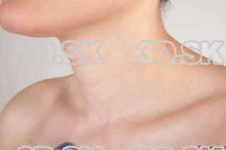 Neck of nude Nadine 0008